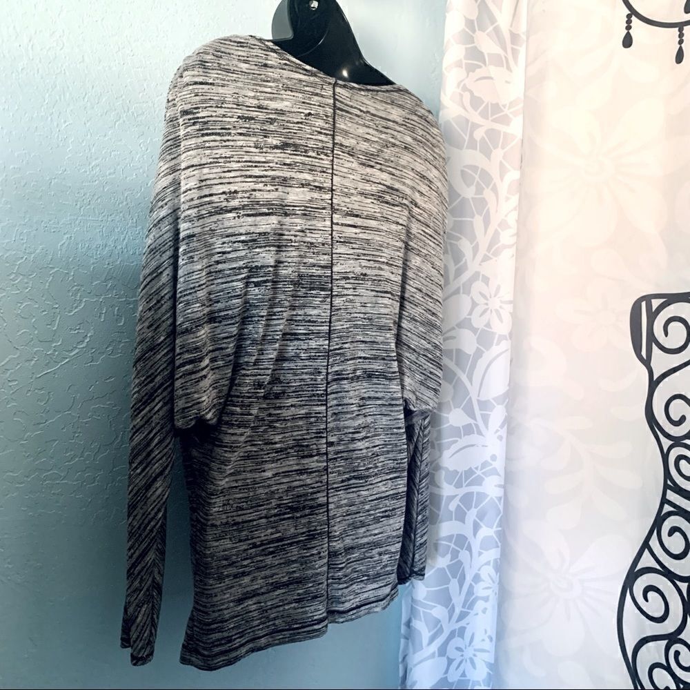Max Edition Drape Neck Dolman Pullover Tunic Top Size Medium - Picture 10 of 11